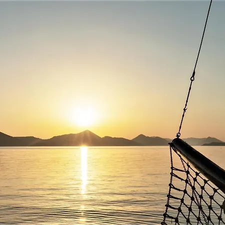Rhythm Floating - Båthotell