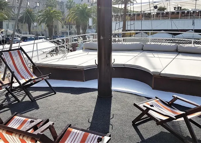 Rhythm Floating - 3*