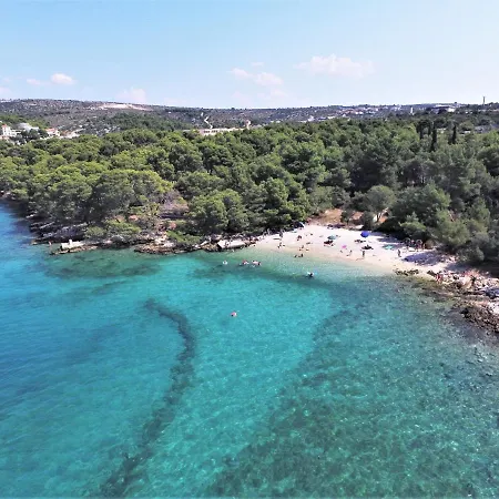 Rhythm Floating - Πλωτό κατάλυμα