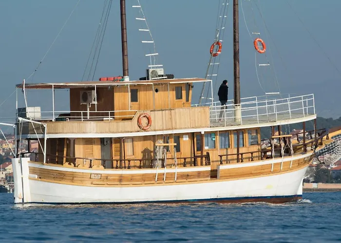 Rhythm Floating - Bateau-hôtel