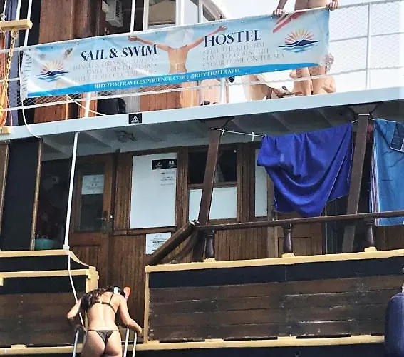 Rhythm Floating - Bateau-hôtel 3*